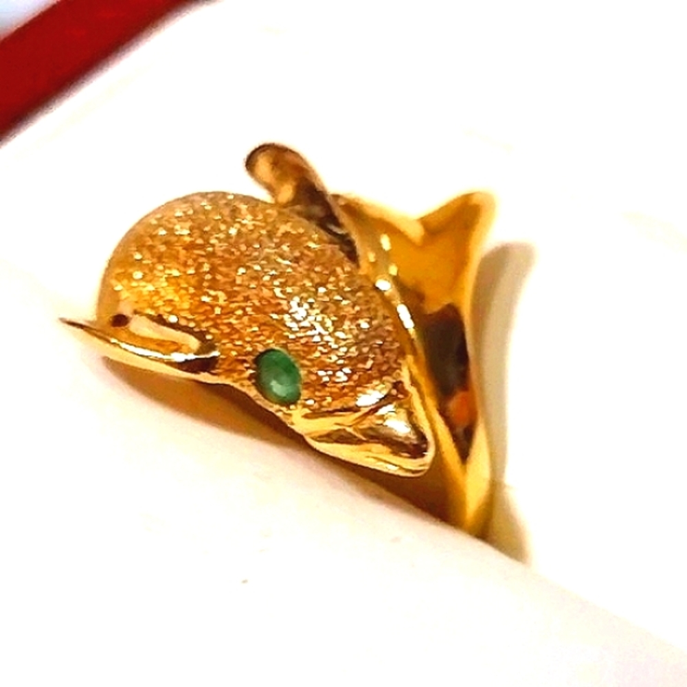15K 🐬 Dolphin Ring Emerald Eyes 14K PlUMB Such fine Gold 🪙 3.76gms. Size 7 - Picture 5 of 7